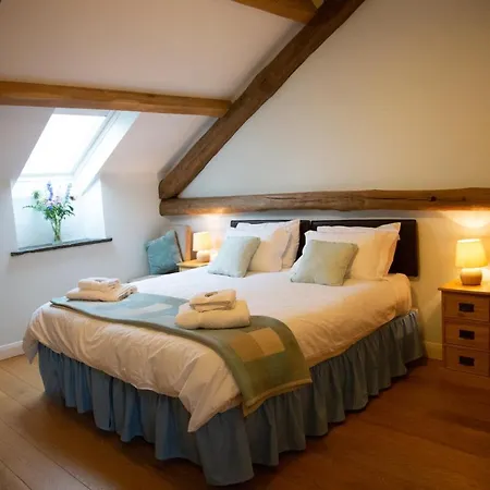 Hebblethwaite Hall Farm: Swallows Nest And Bluebells Cottages Hébergement de vacances Sedbergh
