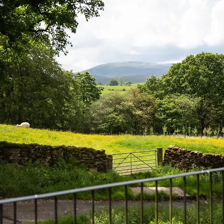 Hebblethwaite Hall Farm: Swallows Nest And Bluebells Cottages